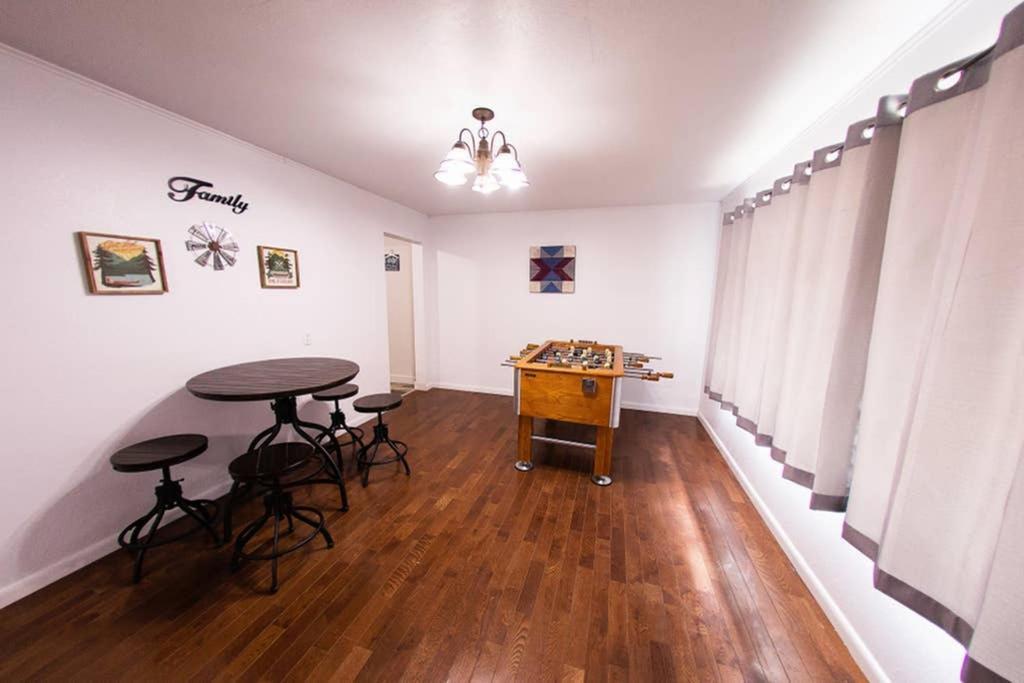Vintage With Advantages Villa Bryson City Exterior photo
