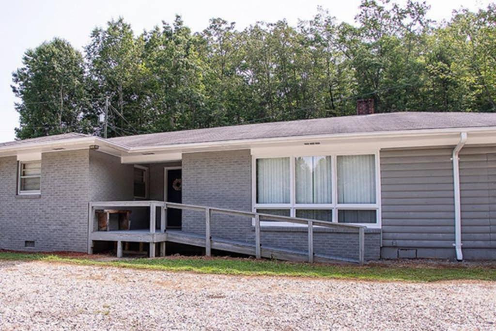 Vintage With Advantages Villa Bryson City Exterior photo
